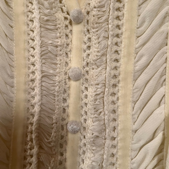 Cream long sleeve top with faux button front - Picture 5 of 6